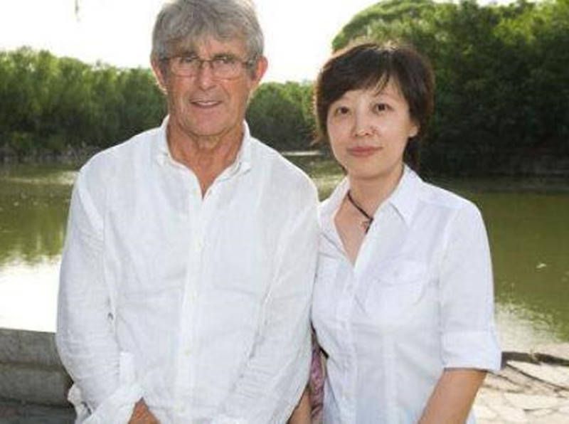 app图标是一只手和胸